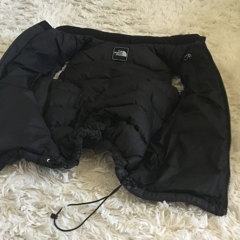 The North Face Charcoal Insulated Vest - Picture 9 of 11